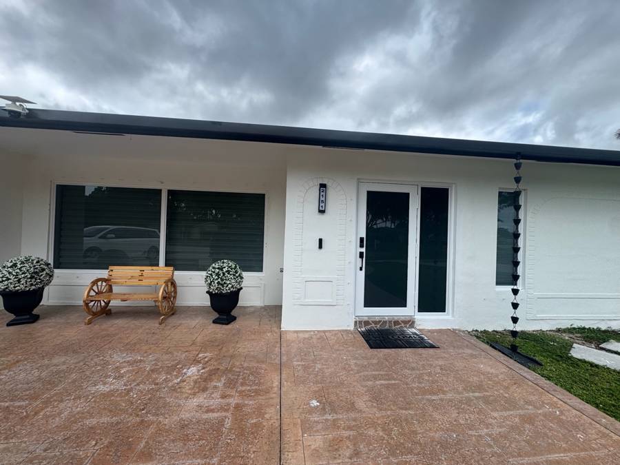 Entry with impact door and glass sidelite
